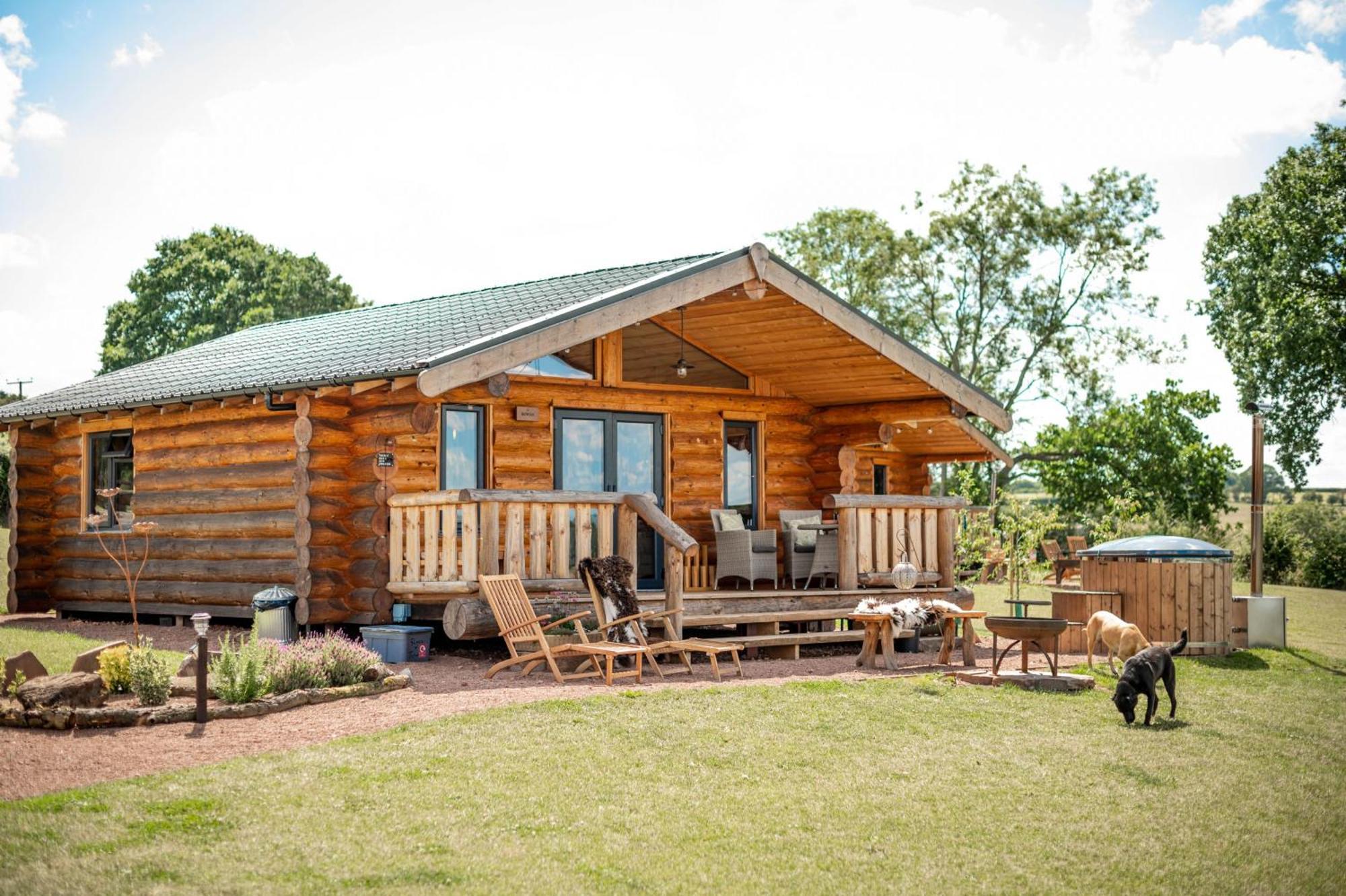 Rowan - Tedstone Log Cabins Бром'ярд Екстер'єр фото