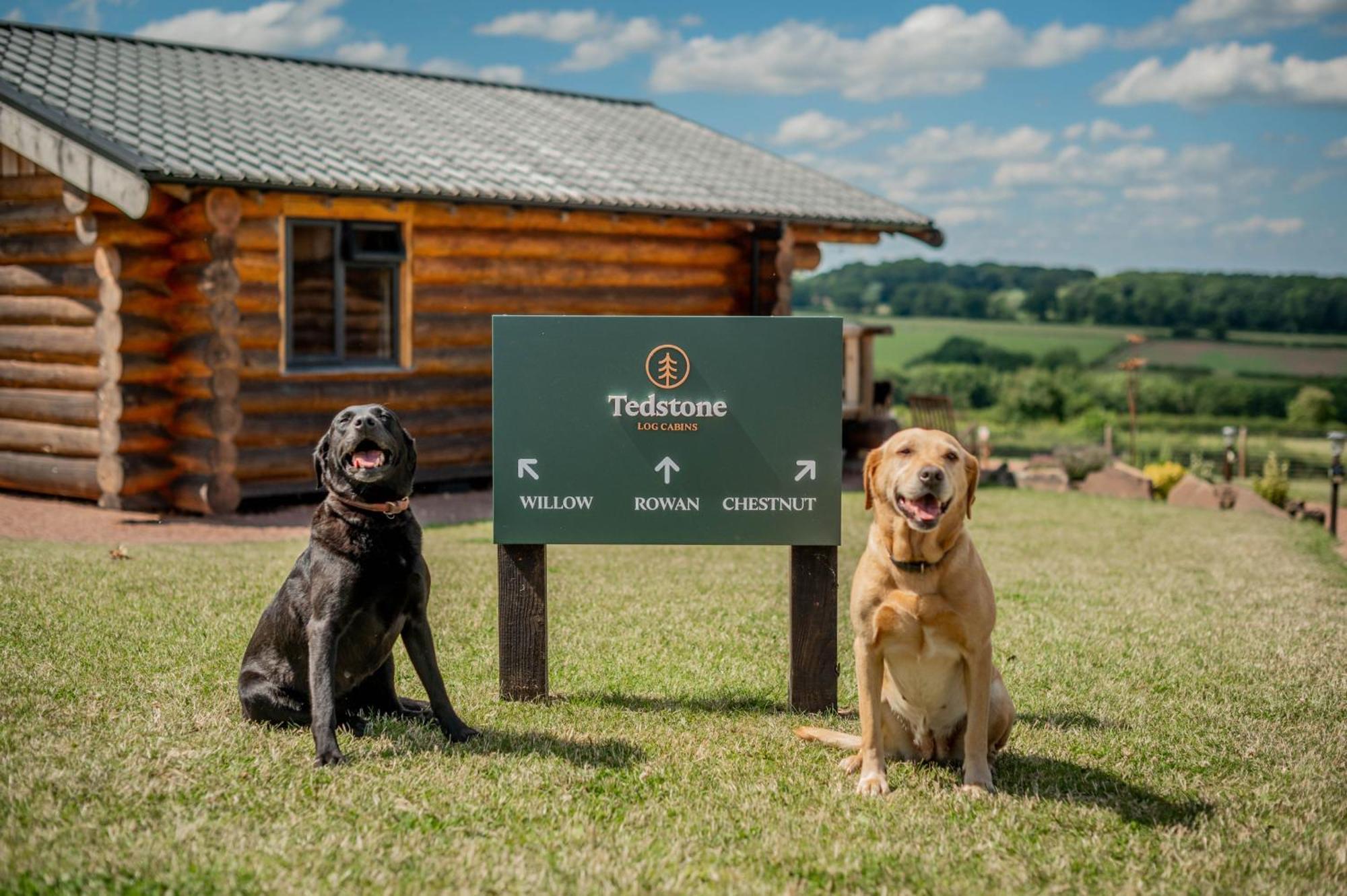 Rowan - Tedstone Log Cabins Бром'ярд Екстер'єр фото