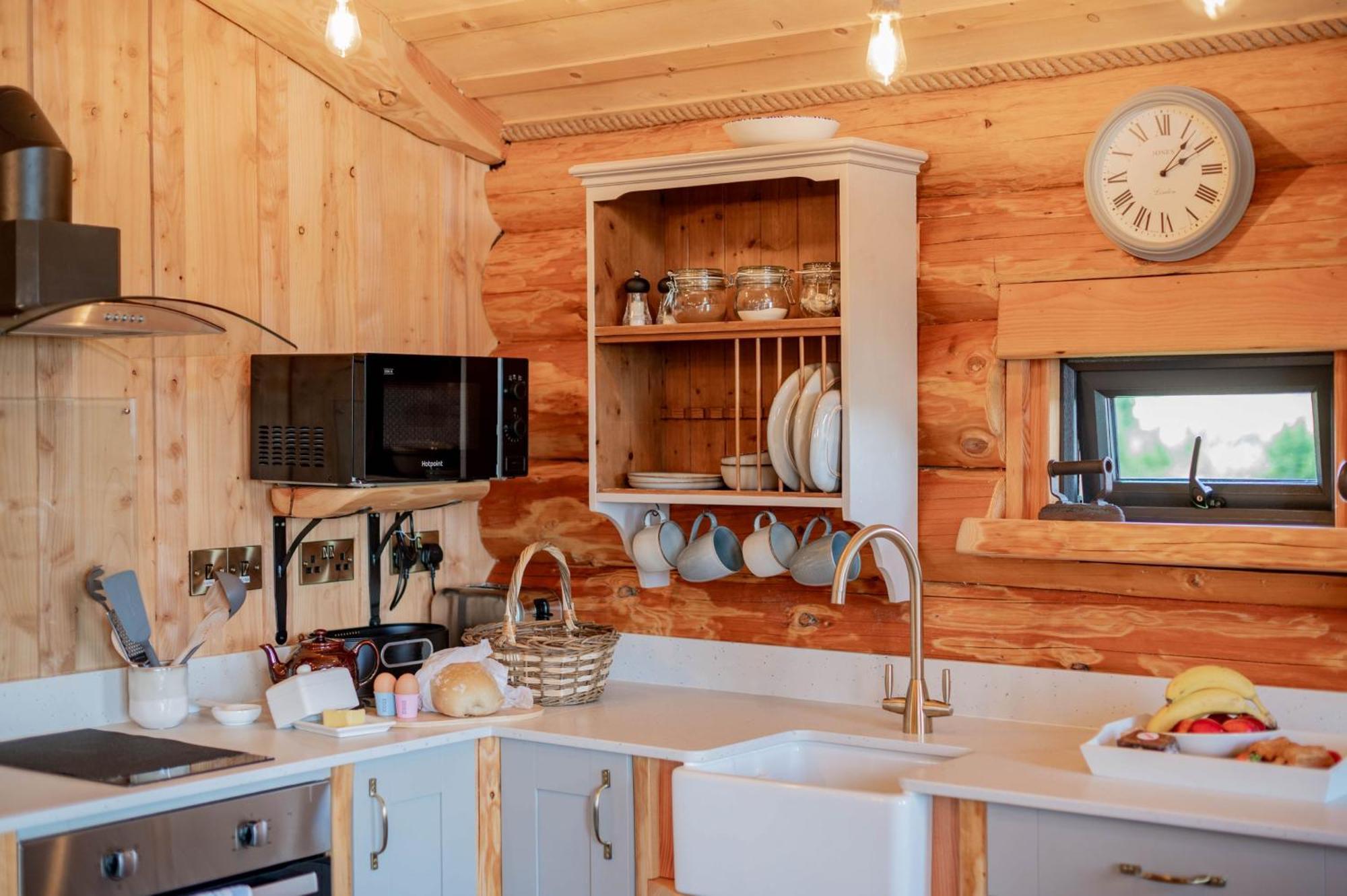 Rowan - Tedstone Log Cabins Бром'ярд Екстер'єр фото